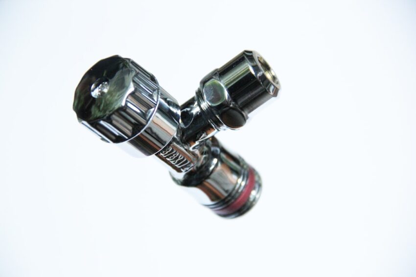 plumber-640x480-81580065.jpeg