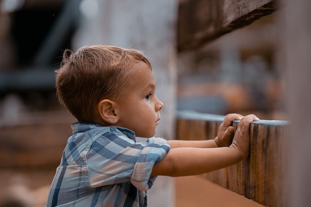 airconditioning-units-house-child-care-c-640x480-17549985.jpeg