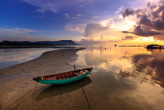 boat-rope-640x480-48907879.jpeg