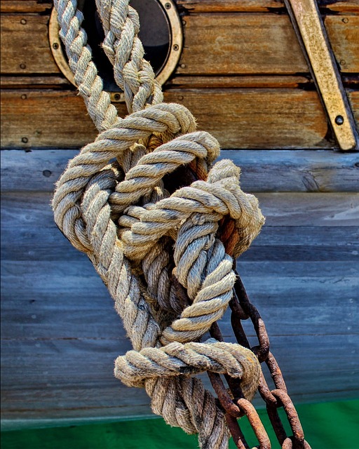 boat-rope-640x480-55934936.jpeg