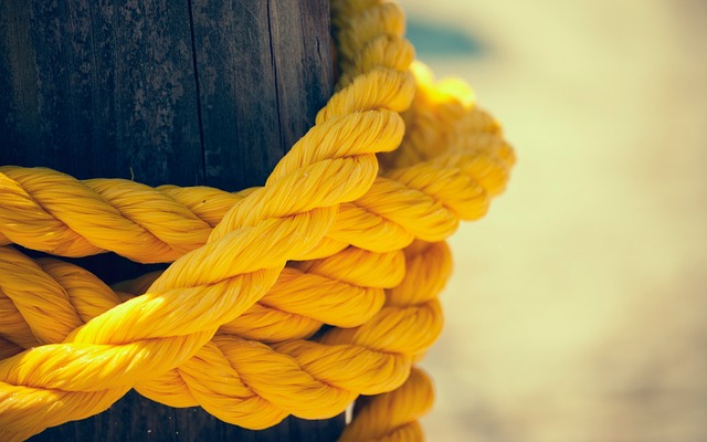 boat-rope-640x480-92942106.jpeg