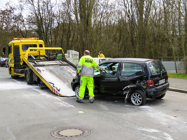 car-towing-a-caravan-caravan-towing-640x480-41351749.jpeg