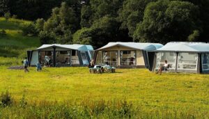 caravan-best-caravan-travel-locations-in-640x480-99945328.jpeg