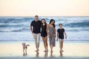 family-caravan-holidays-kids-and-caravan-640x480-38638304.jpeg