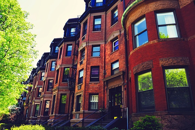 homes, expensive houses.