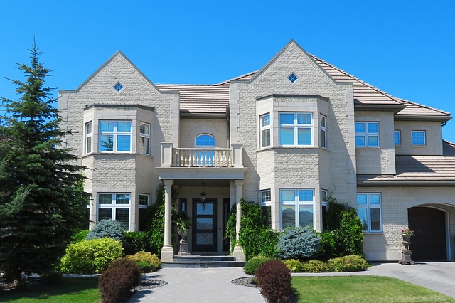 homes, expensive houses.