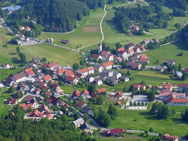 homes, expensive houses.