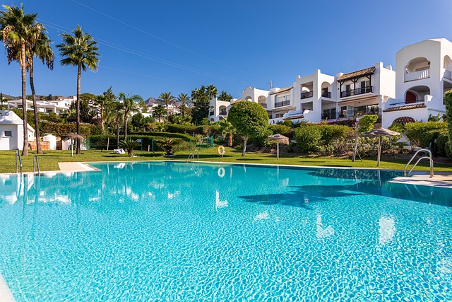 homes-real-estate-agent-640x480-47158872.jpeg