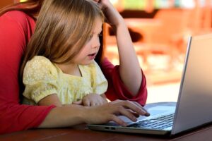 students-adults-learning-adult-courses-640x480-58318449.jpeg