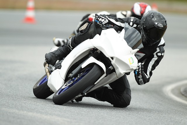 yamaha-motorbikes-yamaha-motorcycles-640x480-16738642.jpeg