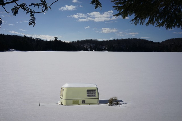 family caravan holidays, kids and Caravans, caravans traveling Australia 