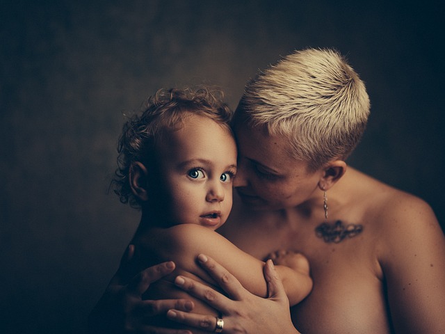 family-love-caring-for-loved-ones-funera-640x480-48719381.jpeg