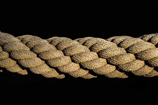 boat-rope-640x480-79904113.jpeg