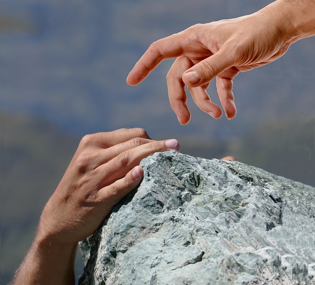 caring-grief-support-640x480-83001447.jpeg