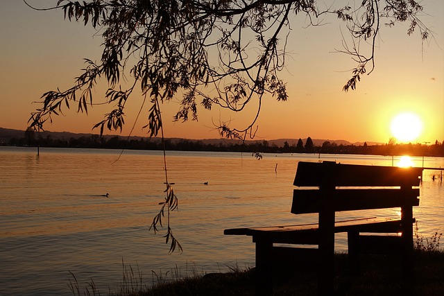 caring-grief-support-640x480-89384791.jpeg