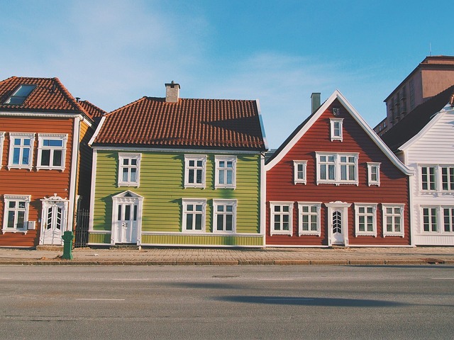 homes-expensive-houses-640x480-93918137.jpeg