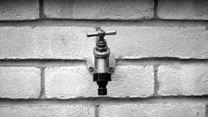 plumbing-supplies-plumbers-640x480-47055264.jpeg