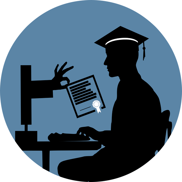 students-adults-learning-adult-courses-640x480-2569740.png