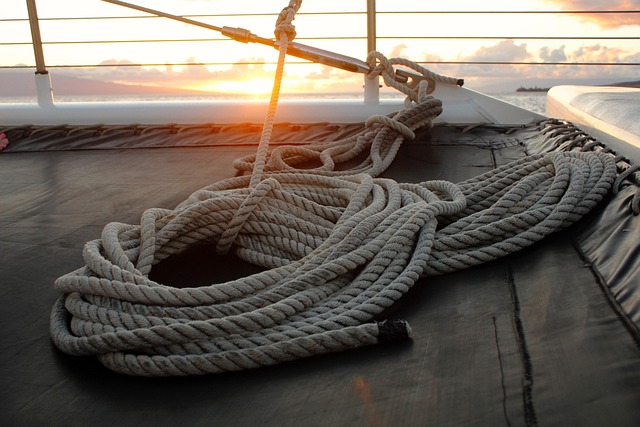 boat-rope-640x480-80575651.jpeg