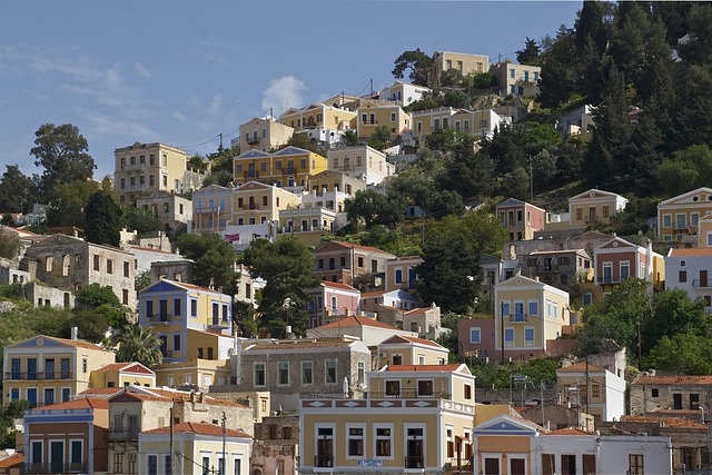 homes-expensive-houses-640x480-73246287.jpeg