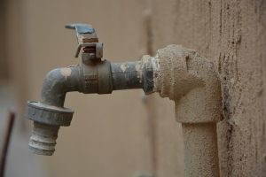 plumber-plumbing-tools-640x480-79775023.jpeg