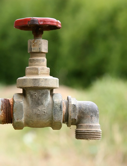 plumber-plumbing-tools-640x480-40616459.jpeg