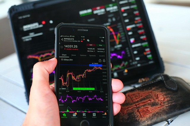 Master Leverage, Unlock Wealth: Strategies for Smart Risk Management