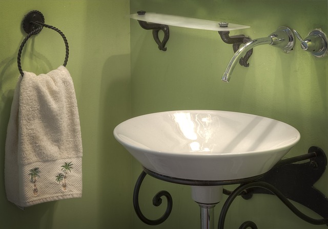 Multi-Functional Bathroom Caddies: Optimizing Space in Small Bathrooms
