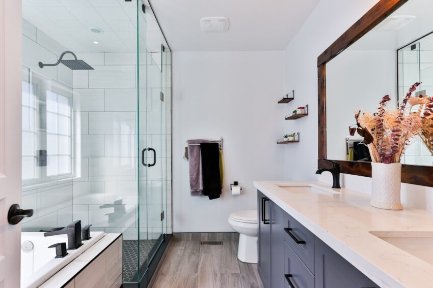 bathroom-640x480-45574176.jpeg