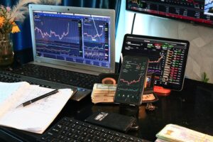 foreign-exchange-market-forex-forex-trad-640x480-63966570.jpeg