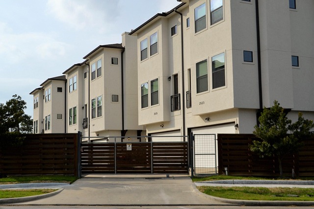 house-for-rent-640x480-72532092.jpeg