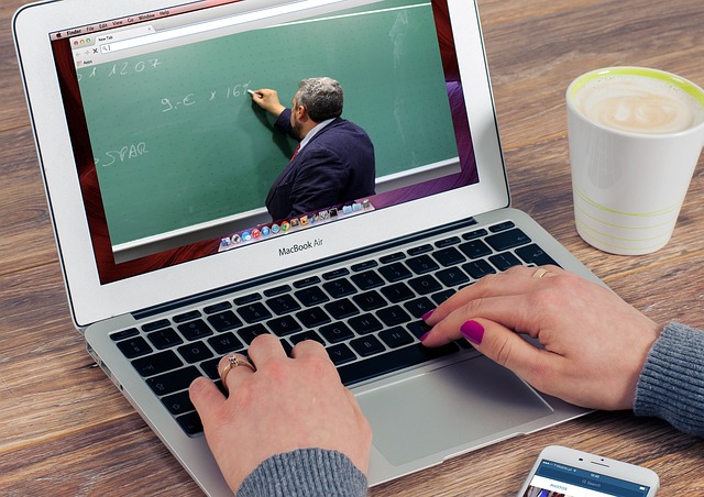 online-trading-course-640x480-22251313.jpeg