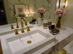 Jones Plumbing Plus: Adhesive Hooks for Efficient Towel Management