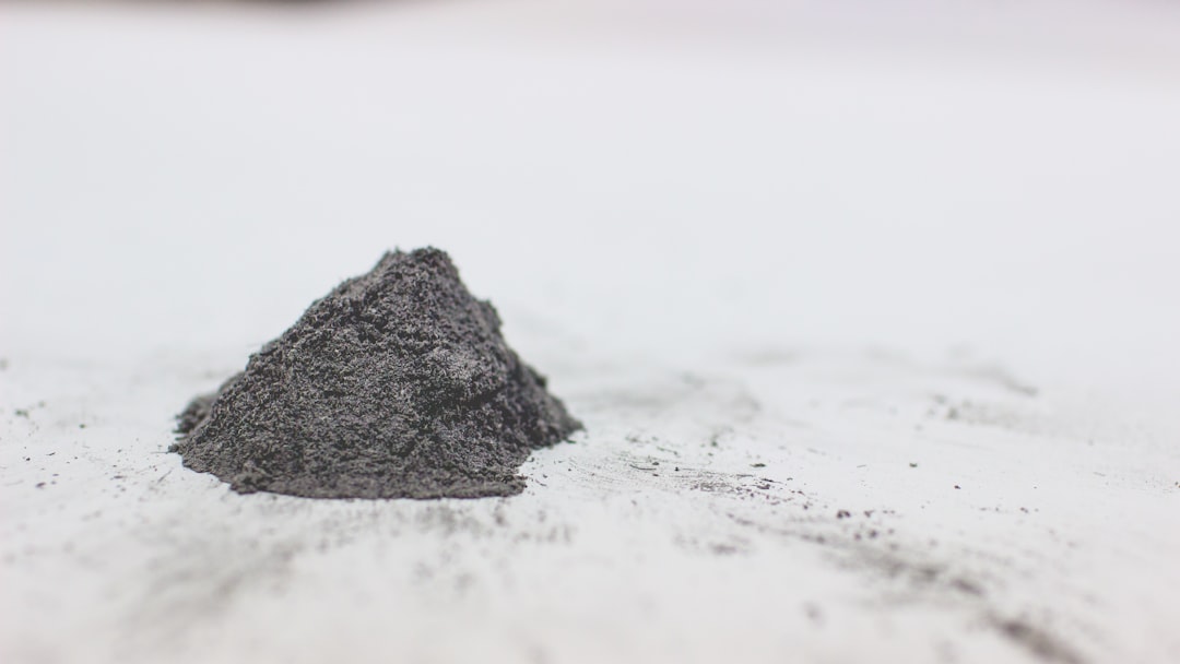ashes-640x480-80181684.jpeg