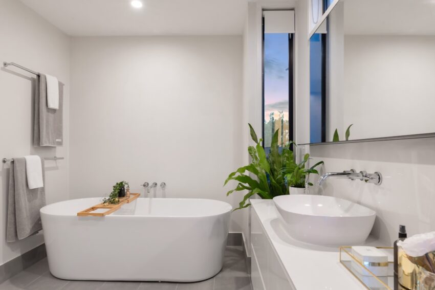 bathroom-640x480-44549117.jpeg