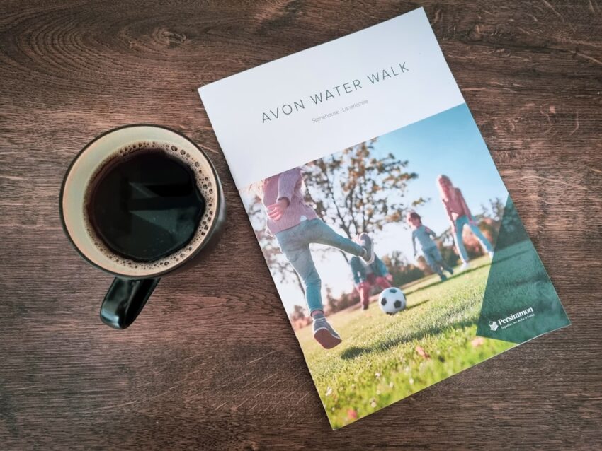 brochure-640x480-21286041.jpeg