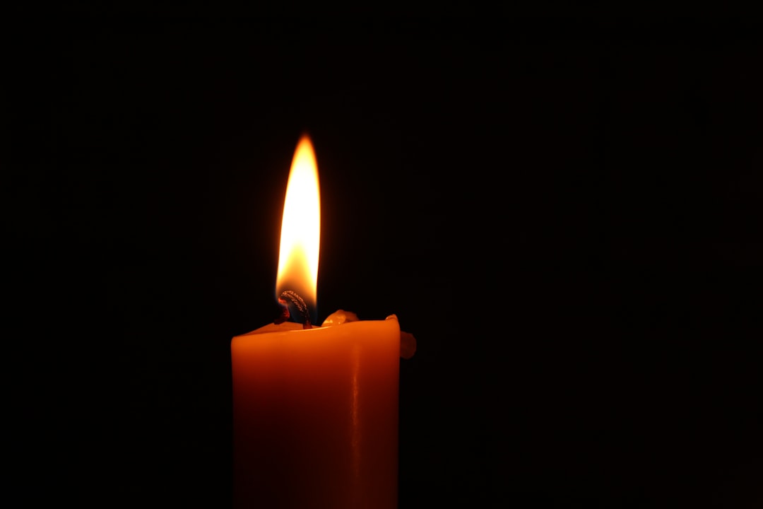 candle-640x480-61341032.jpeg