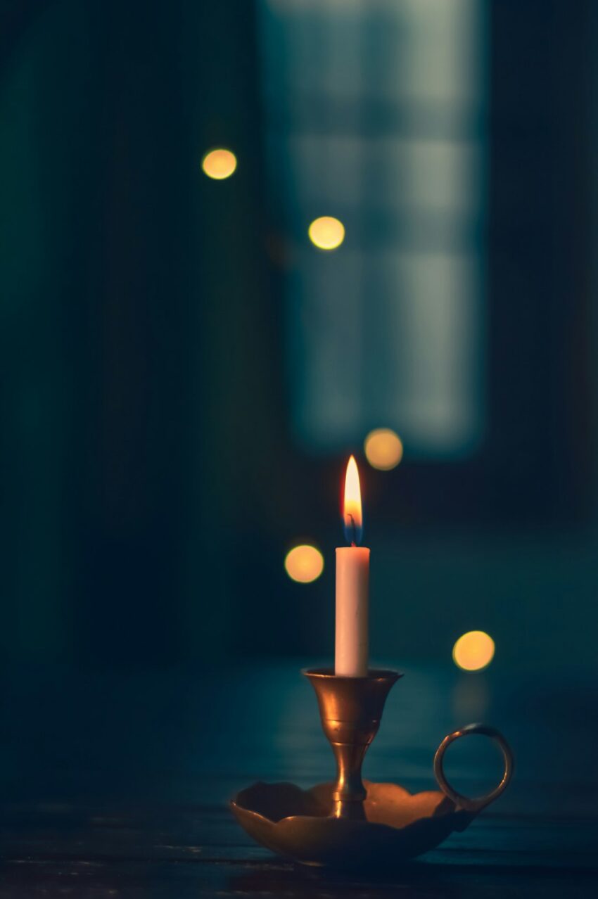 candle-640x480-64878405.jpeg