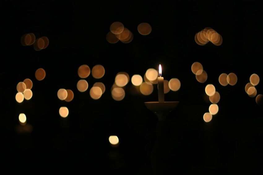 candlelight-640x480-61164414.jpeg