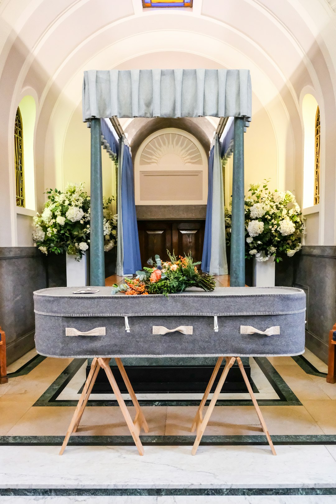 coffin-640x480-32362428.jpeg