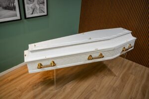 coffin-640x480-87709258.jpeg