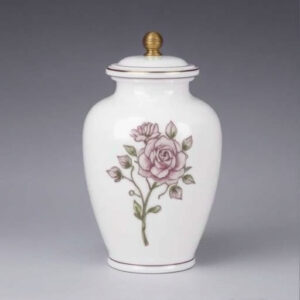cremation-urn-640x480-17515322.jpeg