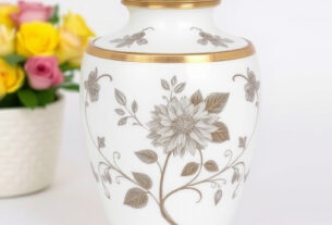 cremation-urn-640x480-87828468.jpeg
