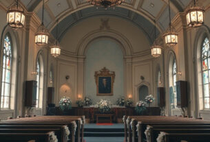 funeral-interior-640x480-6599408.jpeg