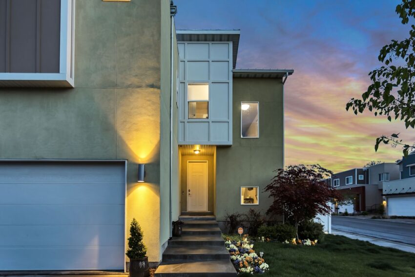 house-640x480-88456877.jpeg