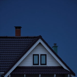 house-roof-640x480-32621931.jpeg