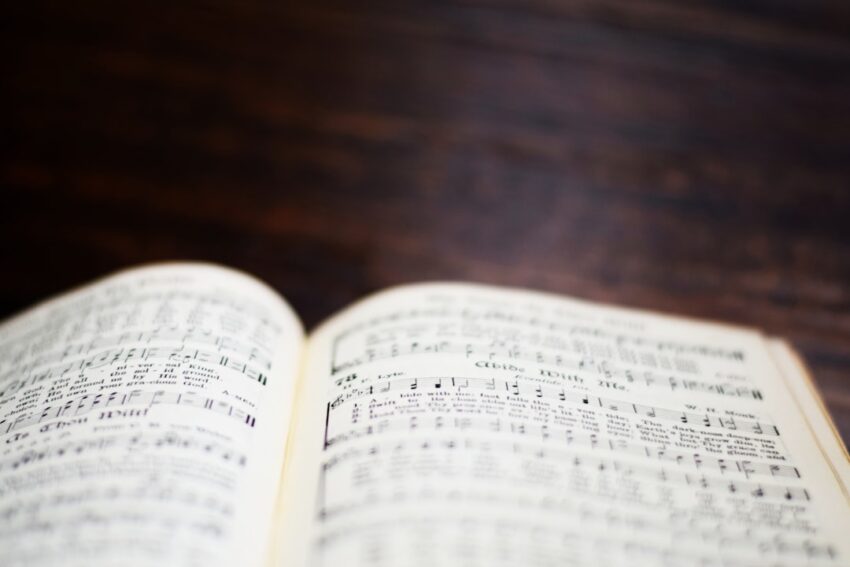 hymn-640x480-87269684.jpeg