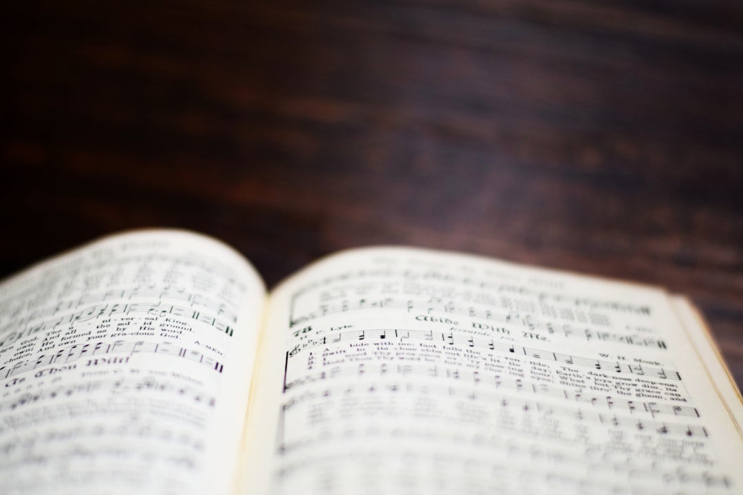 hymn-640x480-87269684.jpeg