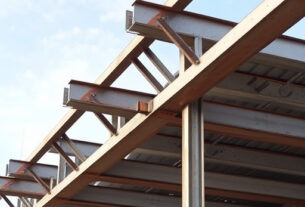 metal-purlins-640x480-53639854.jpeg