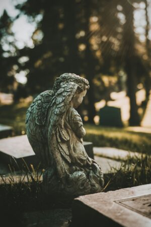 mourning-640x480-17850106.jpeg